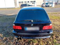 Second-hand BMW 520 150 CP (110 kW) 2000 Albastru Break