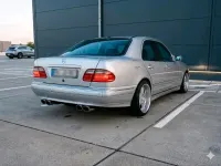 Gebraucht Mercedes E320 197 PS (144 kW) 2001 Silber Limousine