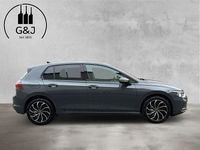 Gebraucht VW Golf VIII Life 150 PS (110 kW) 2023 Grau Limousine