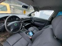 Second-hand Skoda Superb 150 CP (110 kW) 2003 Argintiu Berlinǎ