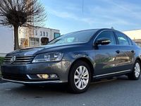 Gebraucht VW Passat 122 PS (89 kW) 2014 Grau Limousine