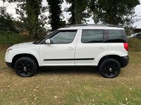 Gebraucht Skoda Yeti Comfort 105 PS (77 kW) 2011 Weiß SUV