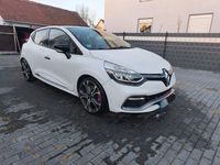 Gebraucht Renault Clio IV Trophy 220 PS (161 kW) 2016 Weiß Kleinwagen
