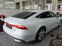 Gebraucht Audi A7 S-Line 299 PS (219 kW) 2023 Gletscherweiß metallic Limousine