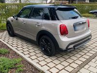 Gebraucht Mini Cooper 136 PS (100 kW) 2023 Andere farben Kleinwagen