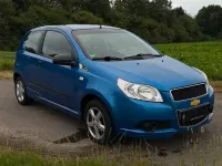 Gebraucht Chevrolet Aveo 84 PS (61 kW) 2010 Blau Kleinwagen