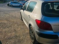 Gebraucht Peugeot 307 88 PS (64 kW) 2006 Silber Limousine