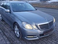 Gebraucht Mercedes E220 Avantgarde 170 PS (125 kW) 2013 Grau Kombi