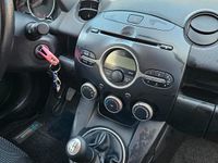 Gebraucht Mazda 2 101 PS (74 kW) 2010 Blau Kleinwagen