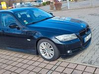 Gebraucht BMW 318 Sport Line 143 PS (105 kW) 2011 Schwarz Kombi