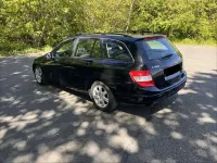 Gebraucht Mercedes C180 Classic 156 PS (114 kW) 2009 Schwarz Kombi
