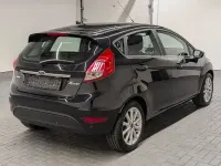 Gebraucht Ford Fiesta Titanium 101 PS (74 kW) 2016 Pantherschwarzmet. Kleinwagen