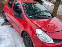 Gebraucht Renault Clio II 75 PS (55 kW) 2007 Rot Kleinwagen