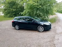 Gebraucht Ford Focus Trend 125 PS (91 kW) 2014 Schwarz Kombi