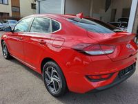 gebraucht Hyundai i30 1.5 T-GDI DCT Hybrid Fastback