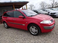 Gebraucht Renault Mégane II Privilege 113 PS (83 kW) 2004 Rot Limousine