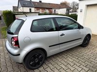 Gebraucht VW Polo Basis 54 PS (39 kW) 2005 Silber Limousine