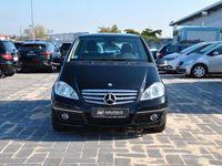 Gebraucht Mercedes A180 109 PS (80 kW) 2012 Schwarz Kleinwagen