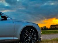 Gebraucht Audi A4 Design 190 PS (139 kW) 2017 Grau Limousine