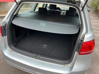 Usado VW Passat 150 HP (110 kW) 2012 Prateado Carrinha