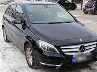 Gebraucht Mercedes B200 136 PS (100 kW) 2013 Schwarz Van / Kleinbus