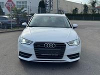 Używany Audi A3 Ambiente 150 KM (110 kW) 2014 Biały Sedan/Limuzyna