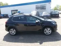 Gebraucht Peugeot 2008 Crossway 110 PS (80 kW) 2017 Schwarz SUV