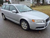Gebraucht Volvo V70 Momentum 185 PS (136 kW) 2008 Silber Kombi