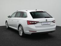 Gebraucht Skoda Superb Style 179 PS (131 kW) 2015 Moonweiss metallic Kombi