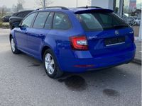 gebraucht Skoda Octavia Combi 2.0 TDI Ambition 16"+NAVI+AHK+LED+