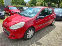 Gebraucht Renault Clio III 75 PS (55 kW) 2011 Rot Kleinwagen