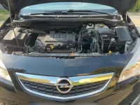 Gebraucht Opel Astra 101 PS (74 kW) 2011 Schwarz Limousine