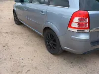 Gebraucht Opel Zafira Sport 150 PS (110 kW) 2010 Silber Van / Kleinbus