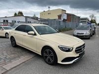 Second-hand Mercedes E220 200 CP (147 kW) 2023 Galben Berlinǎ