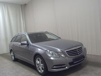 Gebraucht Mercedes E200 Avantgarde 184 PS (135 kW) 2011 Palladiumsilber  metalliclack Kombi