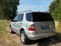 Gebraucht Mercedes ML320 218 PS (160 kW) 2001 Silber SUV