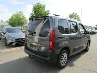 Gebraucht Citroën Berlingo Feel 131 PS (96 kW) 2023 Lackierung platiniumgrau Van / Kleinbus