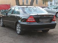Gebraucht Mercedes C200 Avantgarde 163 PS (119 kW) 2002 Schwarz Limousine