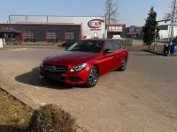 Gebraucht Mercedes C200 136 PS (100 kW) 2018 Rot Limousine