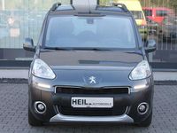 Gebraucht Peugeot TePee Active 92 PS (67 kW) 2014 Grau Van / Kleinbus