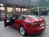 Gebraucht Tesla Model 3 350 kW (476 PS) 2019 Rot Limousine