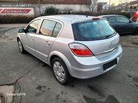 Gebraucht Opel Astra 105 PS (77 kW) 2005 Silber Limousine