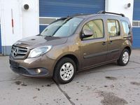Gebraucht Mercedes Citan 111 Edition 110 PS (80 kW) 2016 Limonitbraun metallic Kombi
