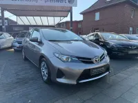 Gebraucht Toyota Auris Cool 99 PS (72 kW) 2015 Avantgarde bronze me Kleinwagen