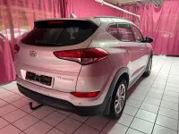 Gebraucht Hyundai Tucson 140 PS (102 kW) 2017 Silber SUV