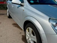 Gebraucht Opel Astra 116 PS (85 kW) 2009 Grau Limousine