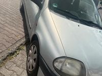Gebraucht Renault Clio II 59 PS (43 kW) 1999 Silber Limousine