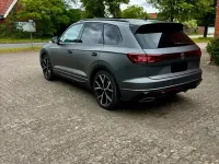 Gebraucht VW Touareg R 286 PS (210 kW) 2024 Grau SUV