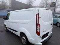 Gebraucht Ford Transit Custom 131 PS (96 kW) 2020 Frostweiß Van / Kleinbus