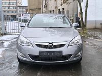 Gebraucht Opel Astra Edition 120 PS (88 kW) 2011 Silber Kombi